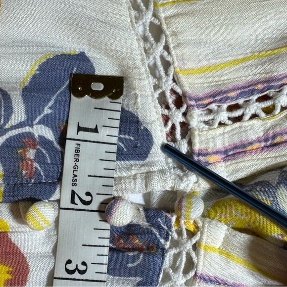 Free People Lovestoned Floral Tunic size Small Crochet Button Down Tassels *read - Picture 13 of 13